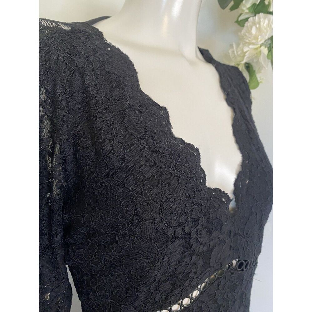 Express Scalloped Black Lace V Neck Mini Sheath Dress Large Party Cut Outs Vtg - Picture 8 of 16